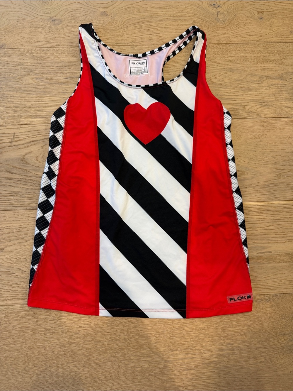 Flok running Red & Black Heart Stripe Tank Top queen of hearts size L